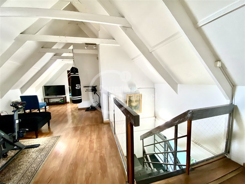 Casa En Arriendo De 5 Dorm. En Las Condes