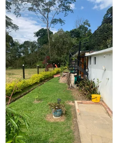 Casa Campestre En La Gran Via Cundinamarca