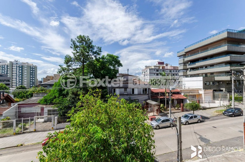 Casa Em Condomínio, 3 Dormitórios, 243.14 M², Menino Deus - 205161