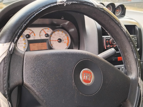 Fiat Strada 1.8 16v Adventure Cab. Dupla Flex 2p