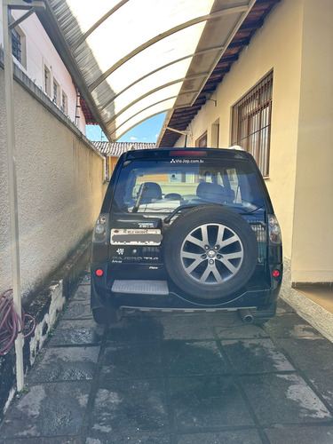 Mitsubishi Pajero TR4 2.0 4x2 Flex Aut. 5p