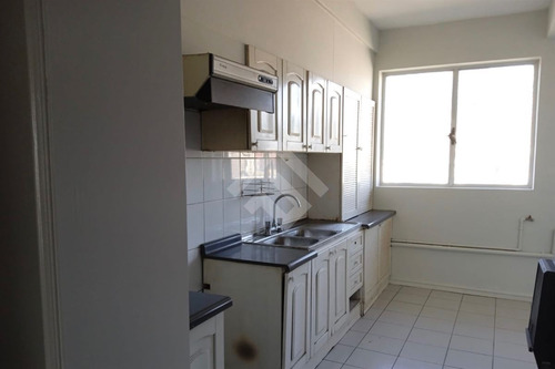 Departamento En Venta De 2 Dorm. En Santiago