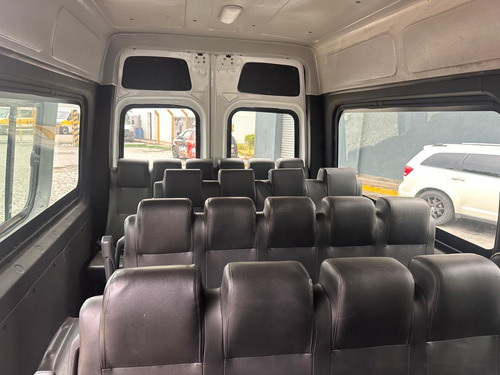 Mercedes-Benz Sprinter Van 28lugaresdoc ônibus