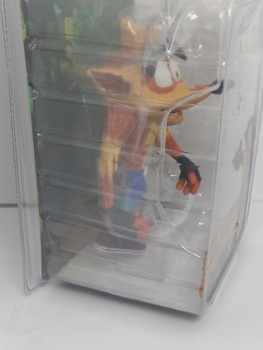 Crash Bandicoot Figura