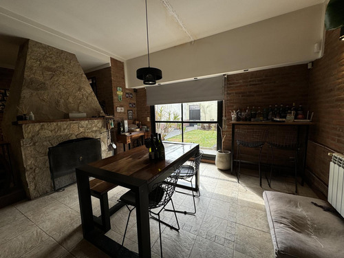 Casa En Venta En Zona Sur 3 Dormitorios