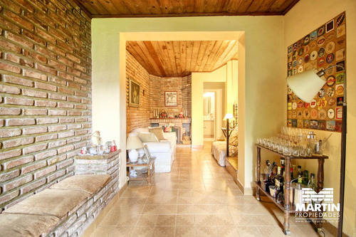 Casa En Venta 4 Amb Con Jardín En Mart.-santa Fe/fleming