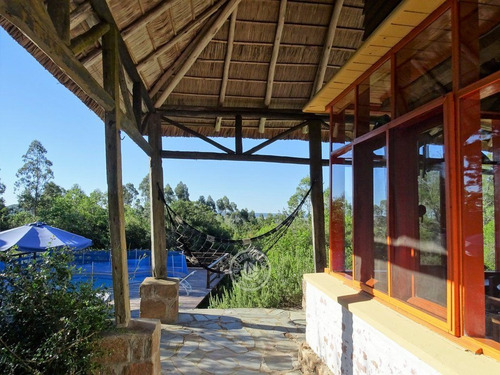 Kaaguy Porá En Villa Serrana
