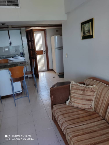 Imagen 3 de 10 de En Alquiler Por Temporadas, Apartamento Frente Al Mar Con Espectacular Vista- En Lecheria