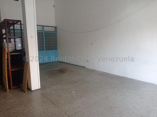 Dennymar, B55b04 Alquila Local Ofreciéndote Un Espacio De 103 Mts2, Dos Niveles, Para Ser Ambientados De Acuerdo A Tu Requerimiento Y Expandirte Asi Como Iniciarte En El Mundo Del Comercio,