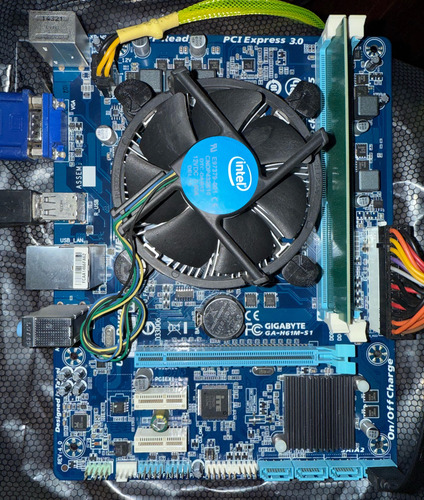 Mother H61 Procesador Intel G2030 3.0 Ghz Y 4 Gb De Ram Azul Acero (Usado)