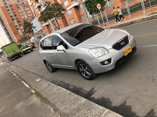 Kia Carens 2.0 Rondo Ex