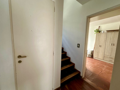 Casa En Venta En Martínez 5 Ambientes Con Cochera Y Jardín