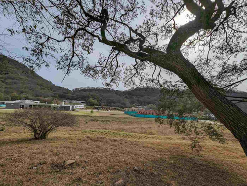 Terreno En Venta Valle Escondido 2948 M2