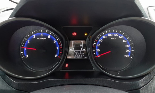 Imagem 10 de 15 de Hyundai Hb20 1.0 Completo 2016