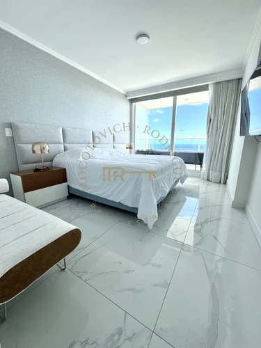 Apartamento Premium De Tres Suites Frente Al Mar. Alquiler Anual