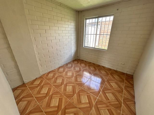 Casa En Venta De 2 Dorm. En Maule