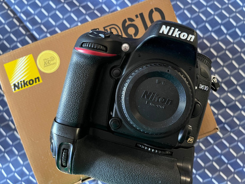  Nikon D610 