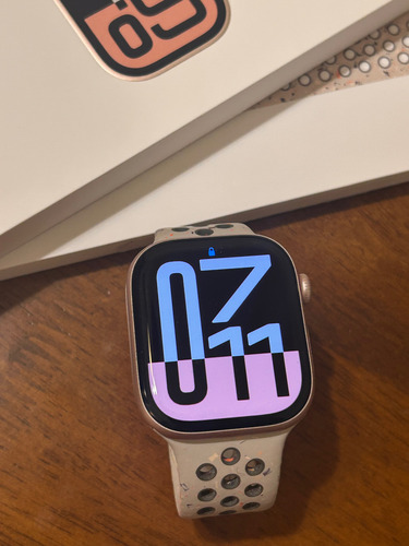 Apple Watch Serie 10 46mm Impecable Rose Gold Silicona Beige Rosa (Usado)