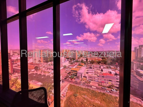 Erika Armeya Alquila, Oficina Con Planta Electrica En La Zona Del Este De Barquisimeto. Flex: 25-14199
