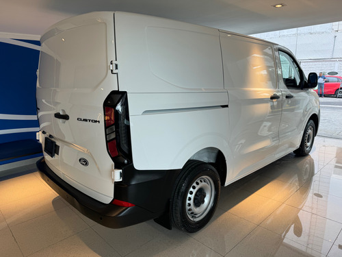 Ford Transit 2.0 Van Larga Techo Bajo Custom Mt