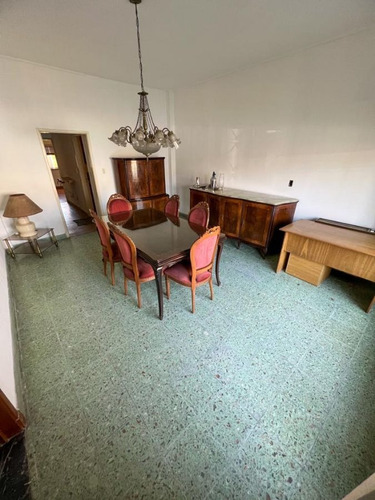 Imagen 4 de 20 de Casa En Venta De 2 Dormitorios C/ Cochera En San Justo