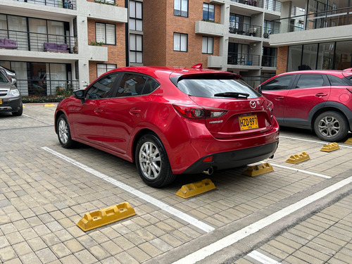 Mazda 3 2.0 Sport Touring