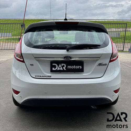 Ford Fiesta Kinetic 1.6 Titanium Powershift 120cv