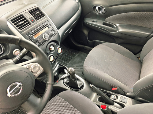 Nissan Versa 1.6 Advance 5vel Mt