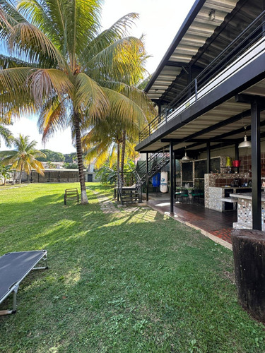 Annic Coronado Vende Exclusiva Casa En Trigal Sur, Ubicada En Calle Cerrada Ref. 267115
