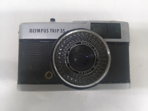 Máquina Fotográfica Olimpus Trip 35