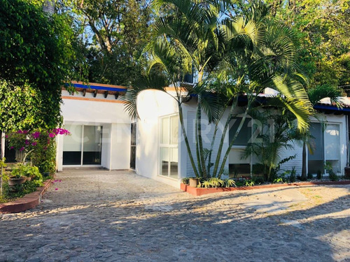 Casa En Condominio En Venta En Acapantzingo, Cuernavaca, Morelos.