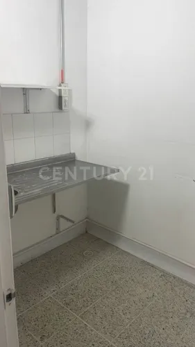 Local Comercial En Arriendo