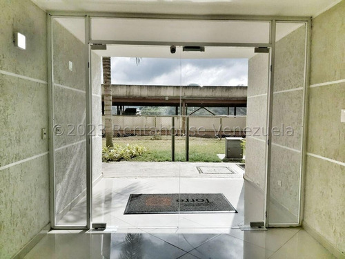 Imagen 25 de 27 de Apartamento Un Nivel Remodelado En Calle Cerrada En Venta En Los Naranjos Humboldt Caracas