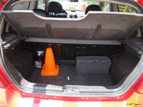 Imagen 21 de 25 de Chevrolet Aveo Emotion 1.6 Transformer