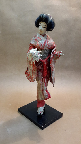 Muñeca Geisha Japonesa Con Kimono De Seda (Usado)