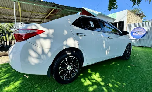 2014 Toyota Corolla $765,000
