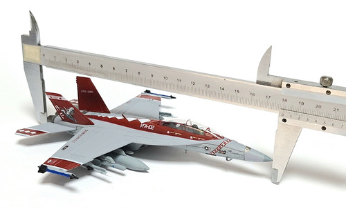 Miniatura Diecast 1/100, Avión F18 Super Hornet, Vfa102 Us N