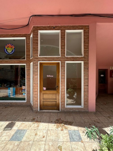 Local Centrico En La Galeria De La Fuente!!! Las Heras 234 Loc 02