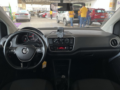 Imagem 8 de 9 de Volkswagen Up! 1.0 12v E-flex Move Up!