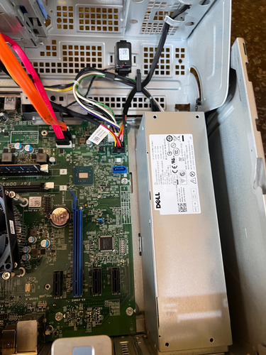 Dell Optiplex 3040 Core I5/930 Gb Hd/ Ram 8gb/1ge/hdmi/dport (Usado)
