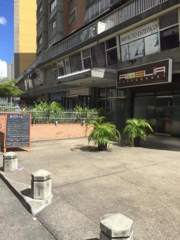 Imagen 2 de 9 de Colinas De Bello Monte, Se Vende Comercio. Cod. 20-17588
