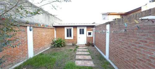 Imagen 8 de 13 de Duplex Con 3 Dormitorios Y Espacio Verde - Calle 25 Al 4200 - Villa España