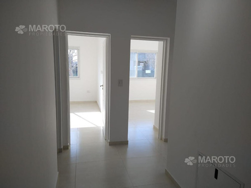 Imagen 10 de 29 de Casa En Venta En Barrio El Canton - Maroto Propiedades