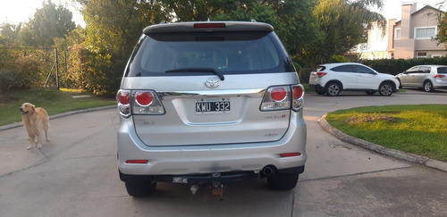 Toyota Sw4 3.0 Srv Cuero I 171cv 4x4 5at 2012