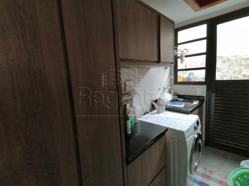 Imagem 10 de 15 de Casa A Venda Com 3 Quartos No Bairro Coqueiros Em Florianopolis. - V-81582