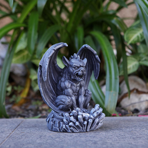 Estatua De Jardín De Esculturas De Gárgola Con Negro