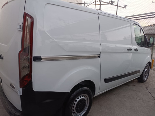 Ford Transit 2.2 Van Corta Techo Bajo Custom Mt