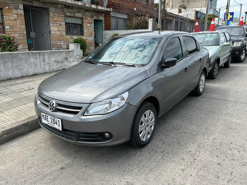 Volkswagen Gol Sedan 1.6 Comfortline Plus 101cv