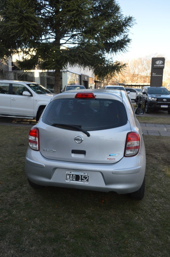 Imagen 8 de 16 de Nissan March Visia