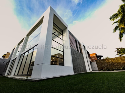 Lomas De La Lagunita, Vendo Espectacular Casa, 400 Mts2 De Construcción.